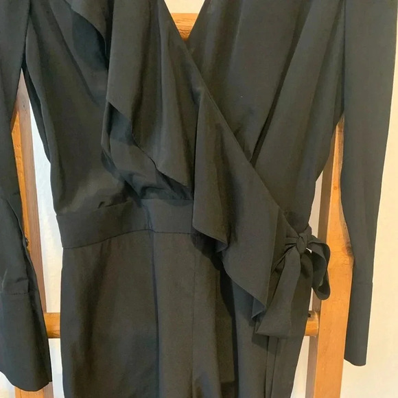 DVF DIANE VON FURSTENBERG NWT Silk Ruffle Asymmetric Sleeve Romper - Picture 8 of 12